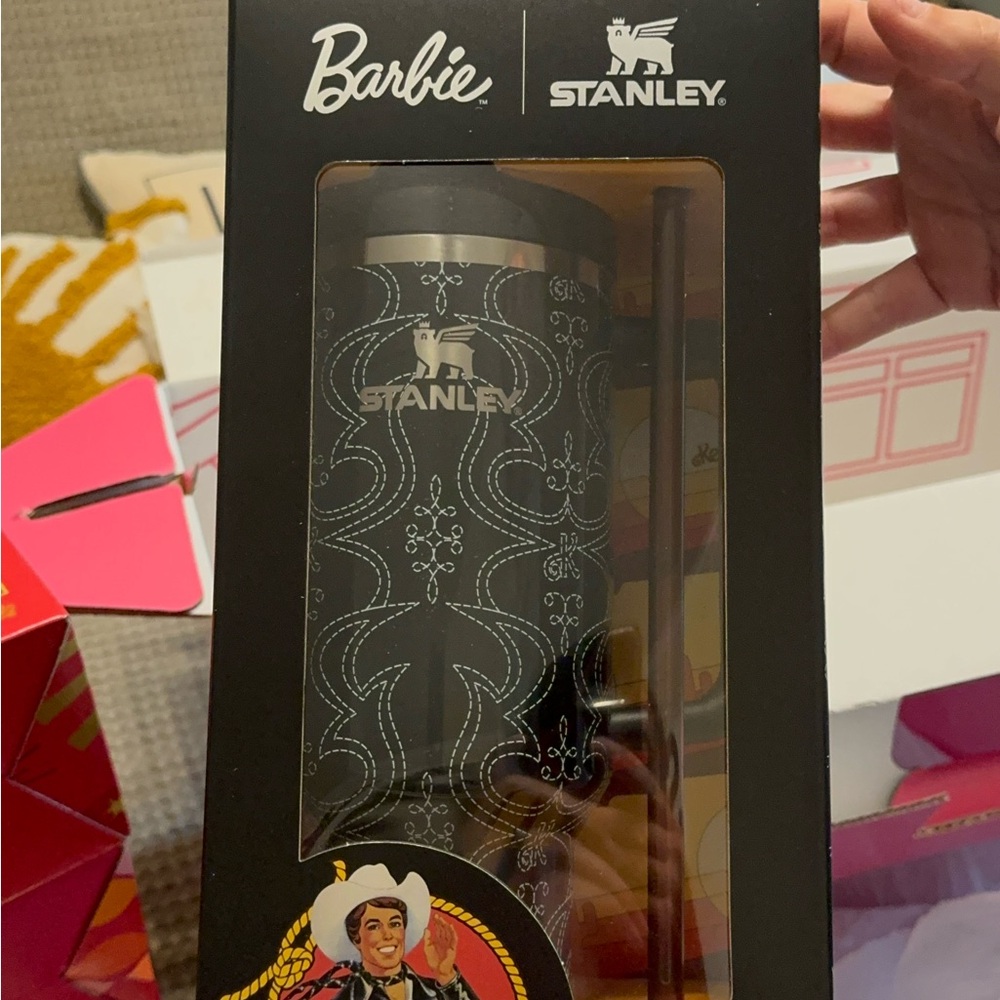 Stanley Barbie Complete Set - Picture 10 of 11